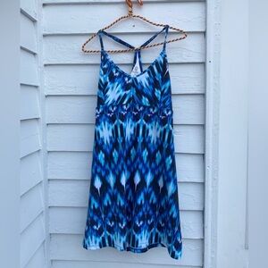 ACTIVE Tennis Dress Blue Abstract Print Racerback + Built in shelf bra 🎾🏓👟